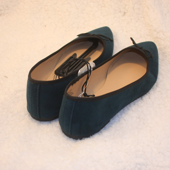 Green flats with bow Size 9 NWT - Picture 2 of 5